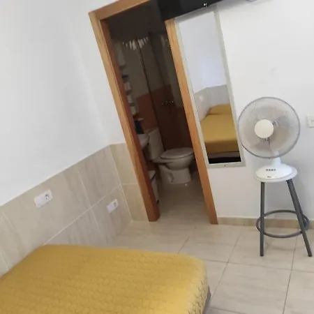 بيت ضيافة Playa Centro 20 *